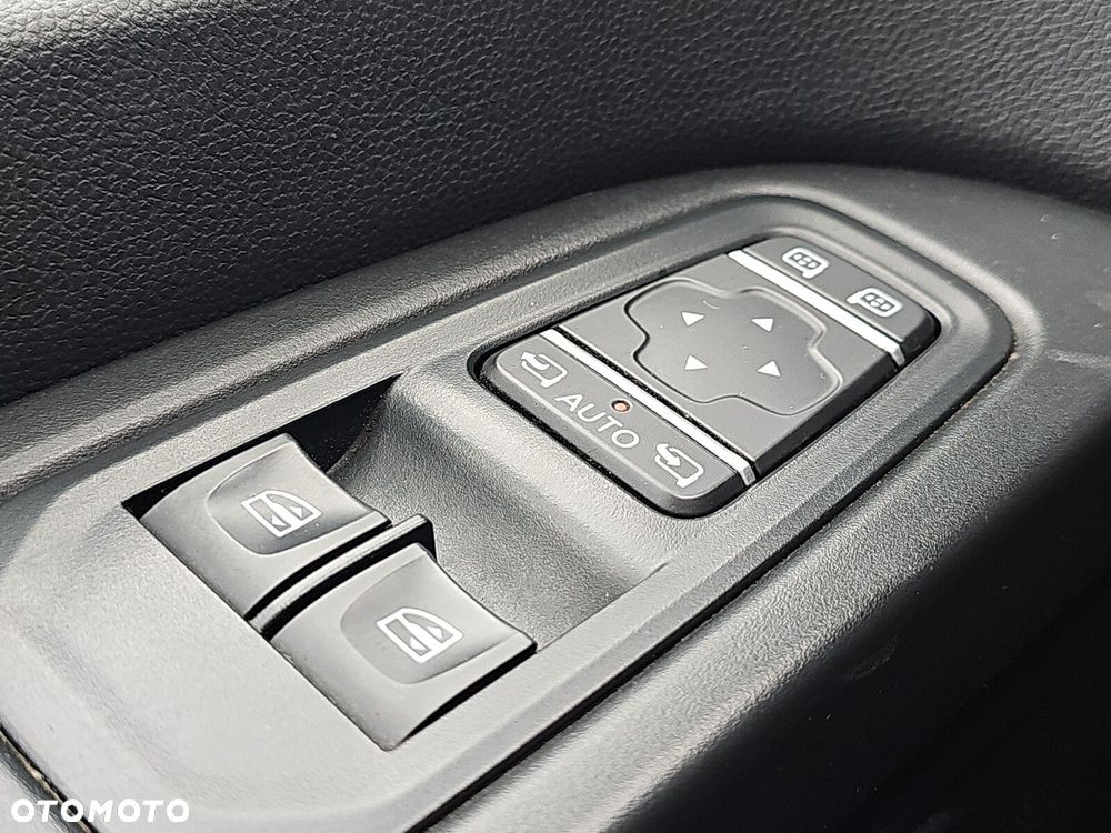 Renault Trafic 2.0 dCI - 18