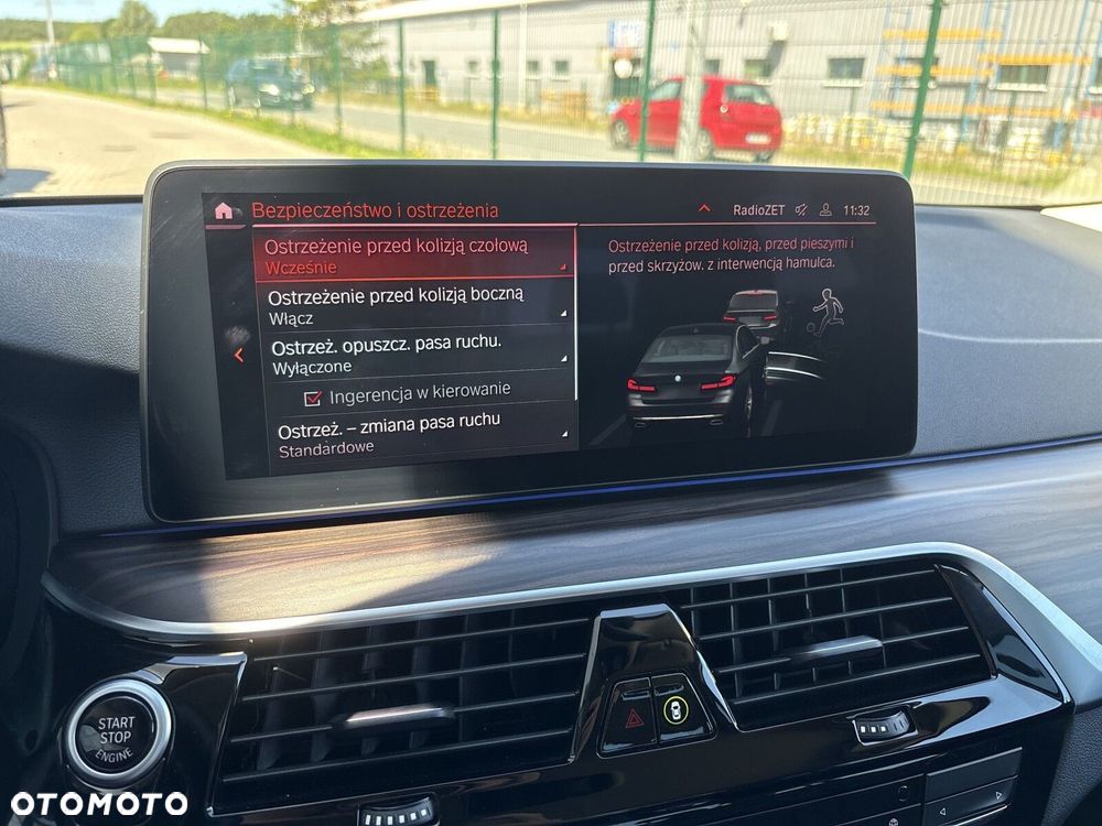 BMW Seria 5 520d mHEV - 32
