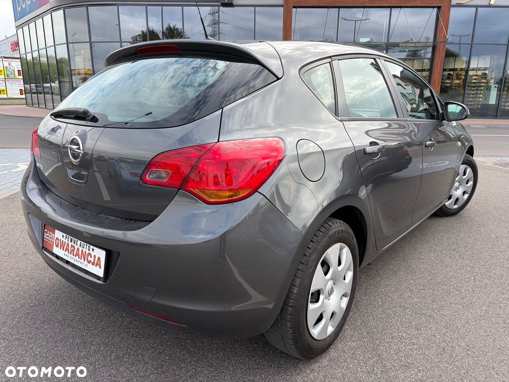Opel Astra - 4