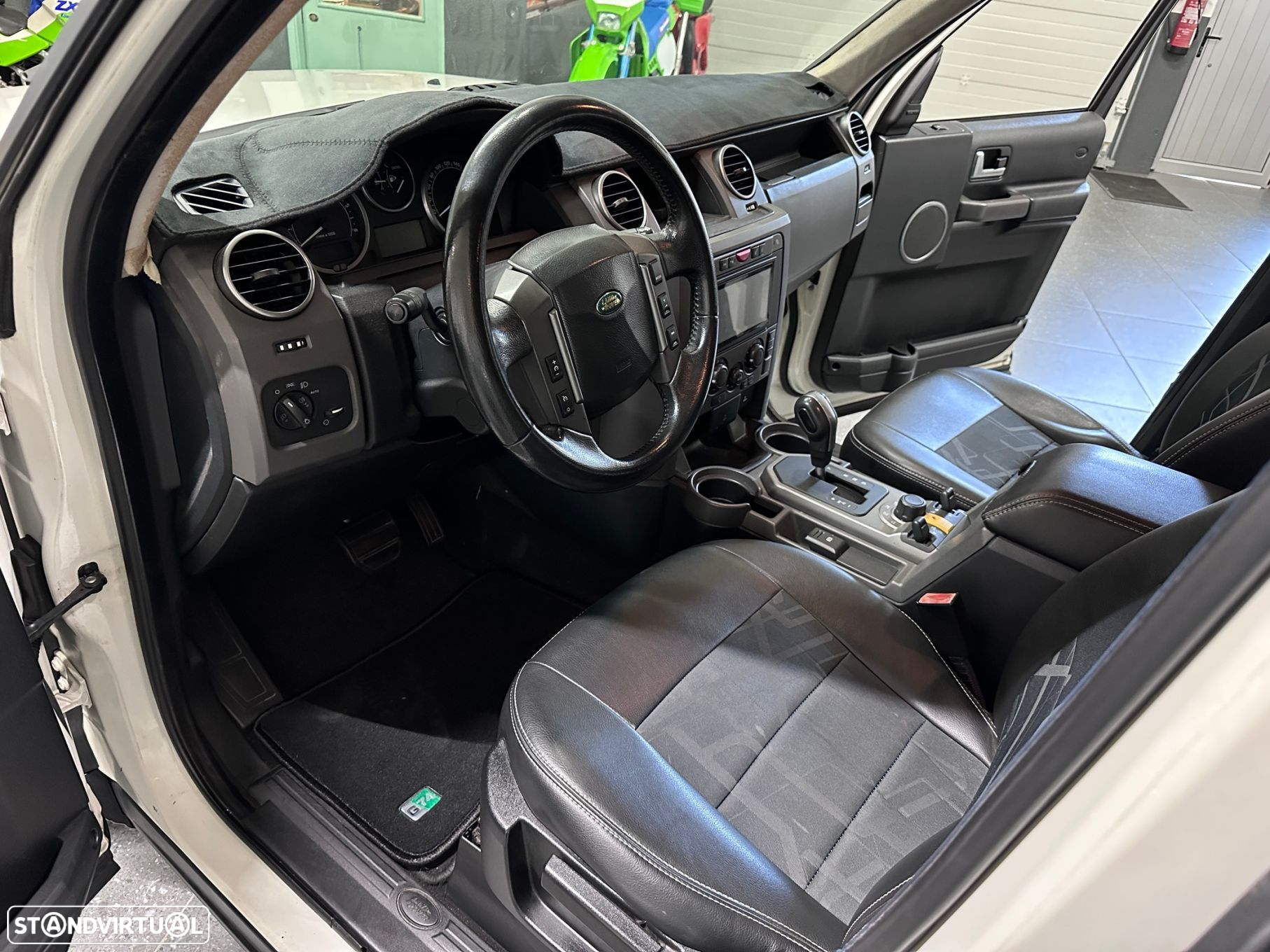 Land Rover Discovery 3 2.7 TD V6 SE Auto. - 24