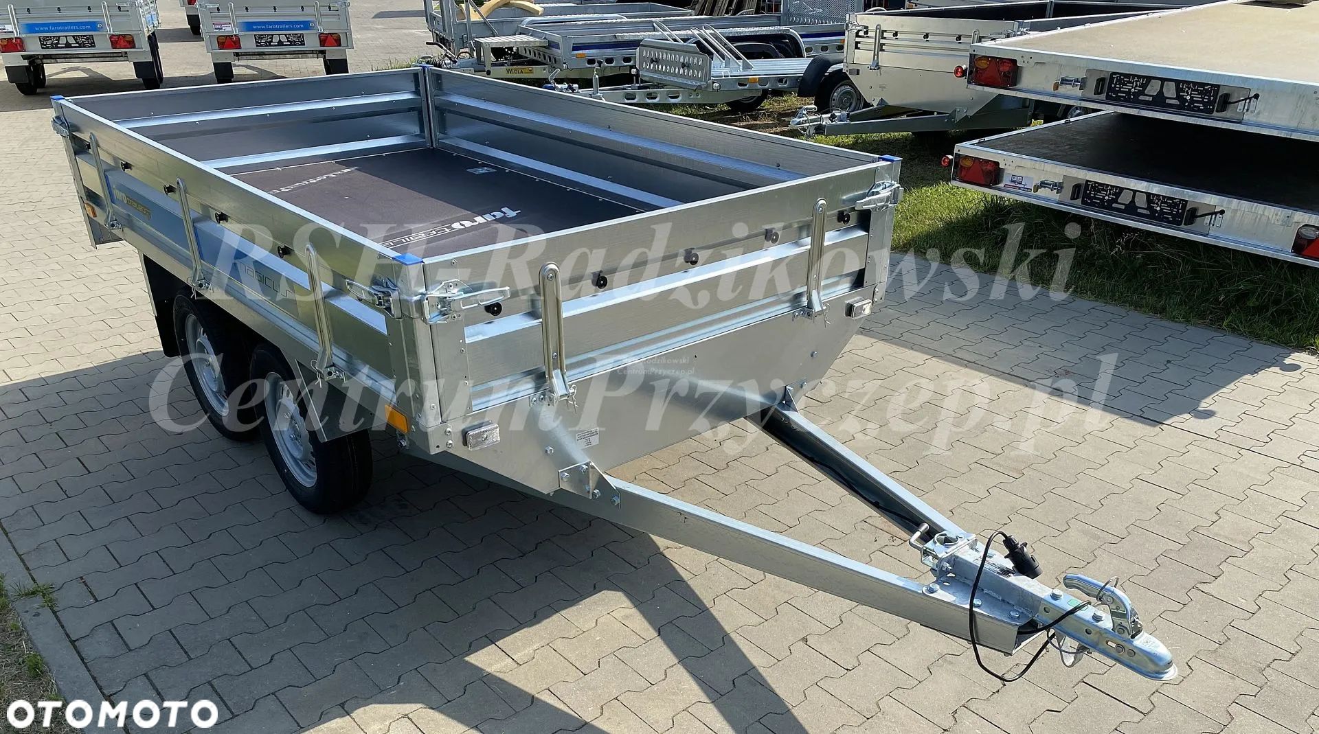 Faro PRZYCZEPA SAMOCHODOWA MAGICUS TANDEM 263X150CM, DMC: 750KG - 1