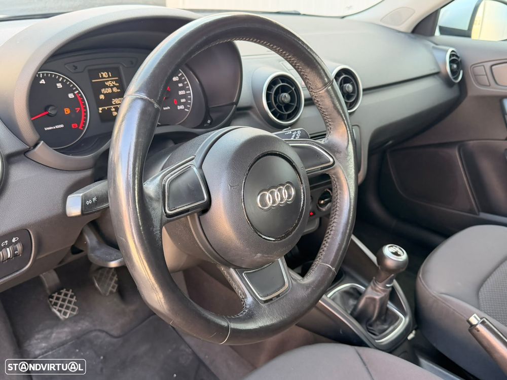 Audi A1 1.2 TFSI Attraction - 14