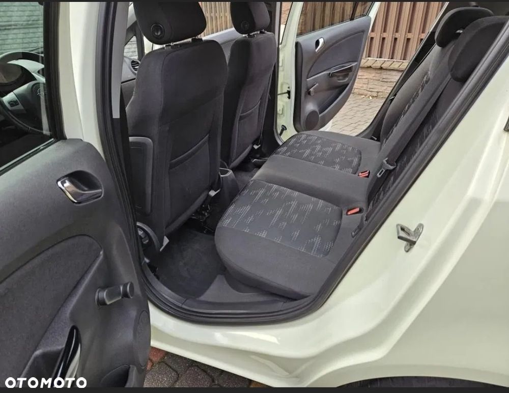 Opel Corsa 1.4 16V Enjoy - 10