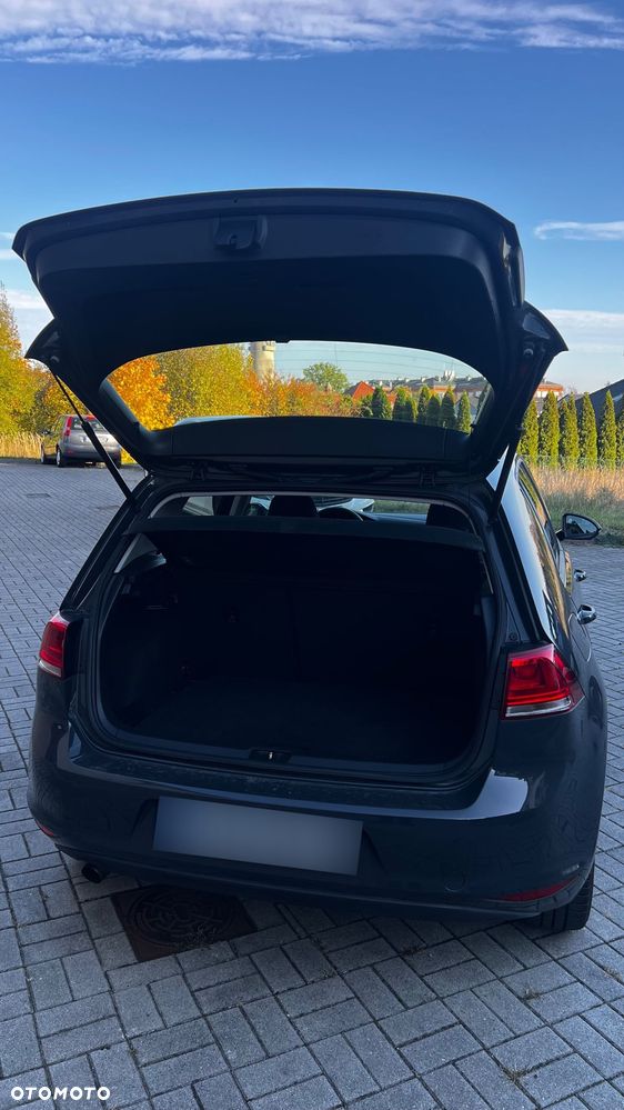 Volkswagen Golf - 24