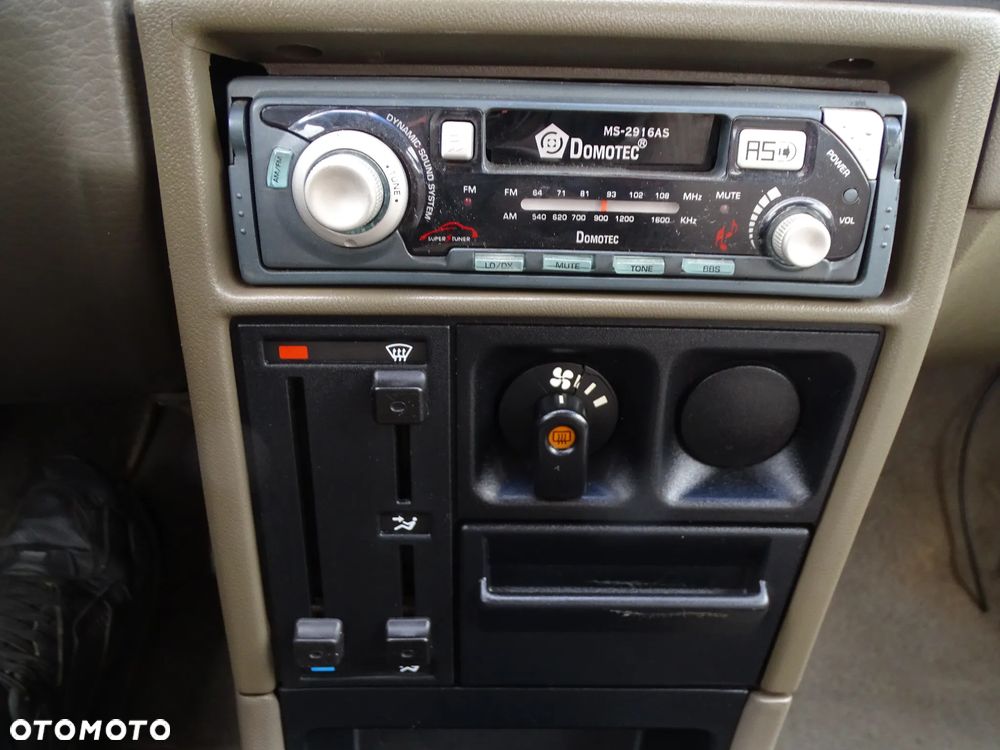 Opel Kadett 1.4 LS - 24