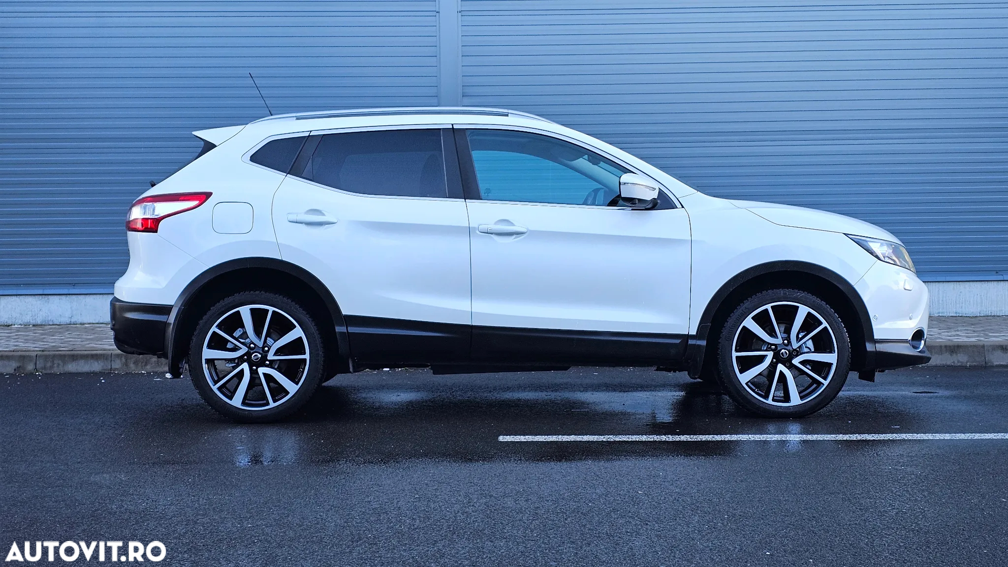 Nissan Qashqai 1.6 DCI 4 x 4 DPF Start/Stop tekna - 32
