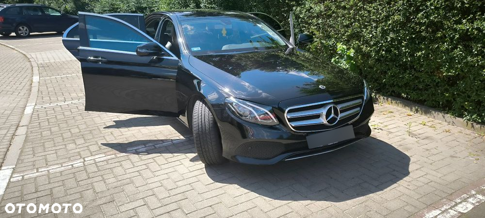 Mercedes-Benz Klasa E 220 d 9G-TRONIC - 8