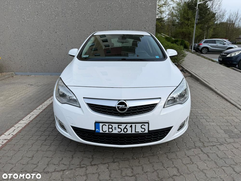 Opel Astra 1.4 T Cosmo - 4