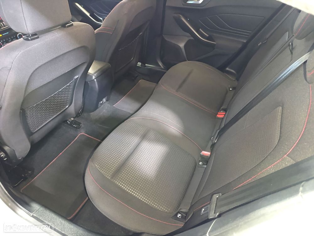 Ford Focus 1.0 EcoBoost Hybrid ST-LINE X - 7