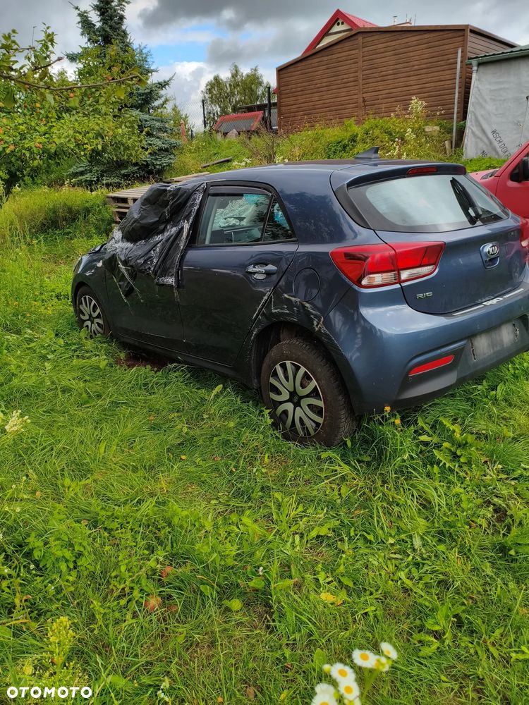 Kia Rio 1.2 XL - 3