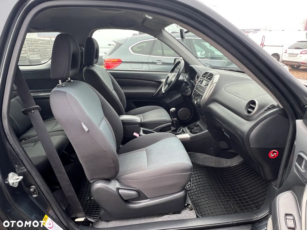 Toyota RAV4 4x4 Sol - 18