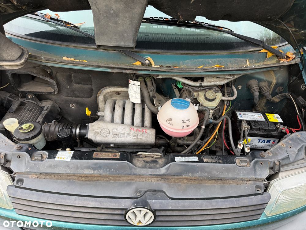Volkswagen Multivan D - 12