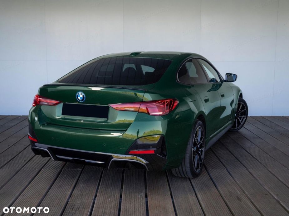 BMW i4 - 2