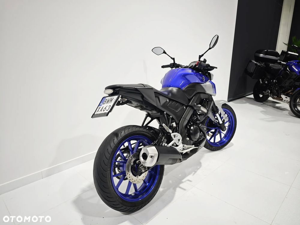 Yamaha MT - 8
