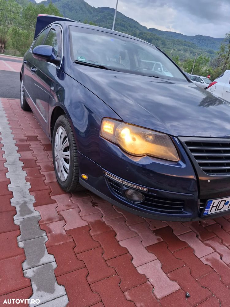 Volkswagen Passat 2.0 FSI Comfortline 4Motion - 4