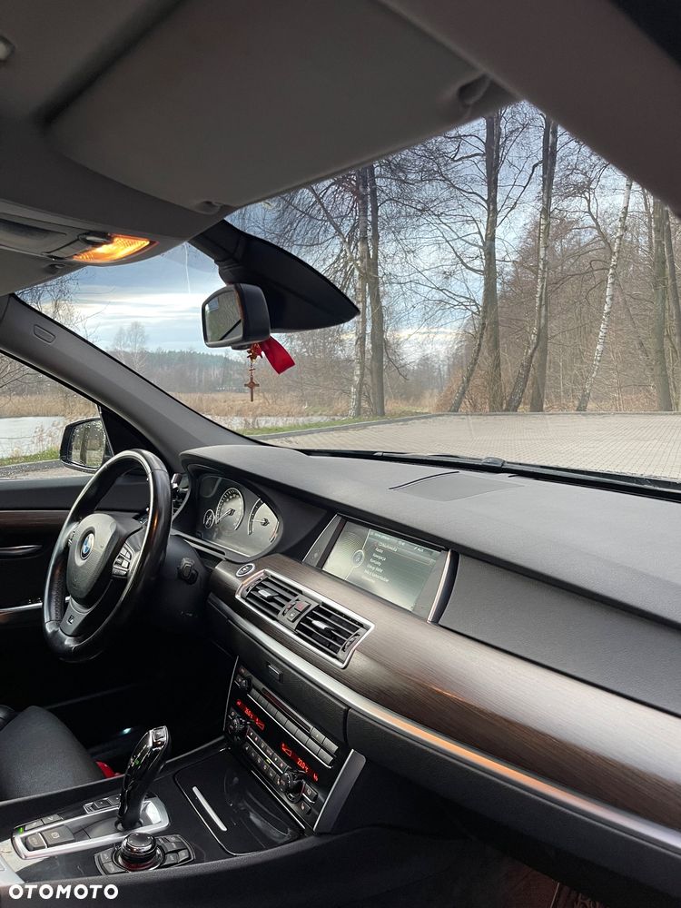 BMW 5GT 530d xDrive - 12