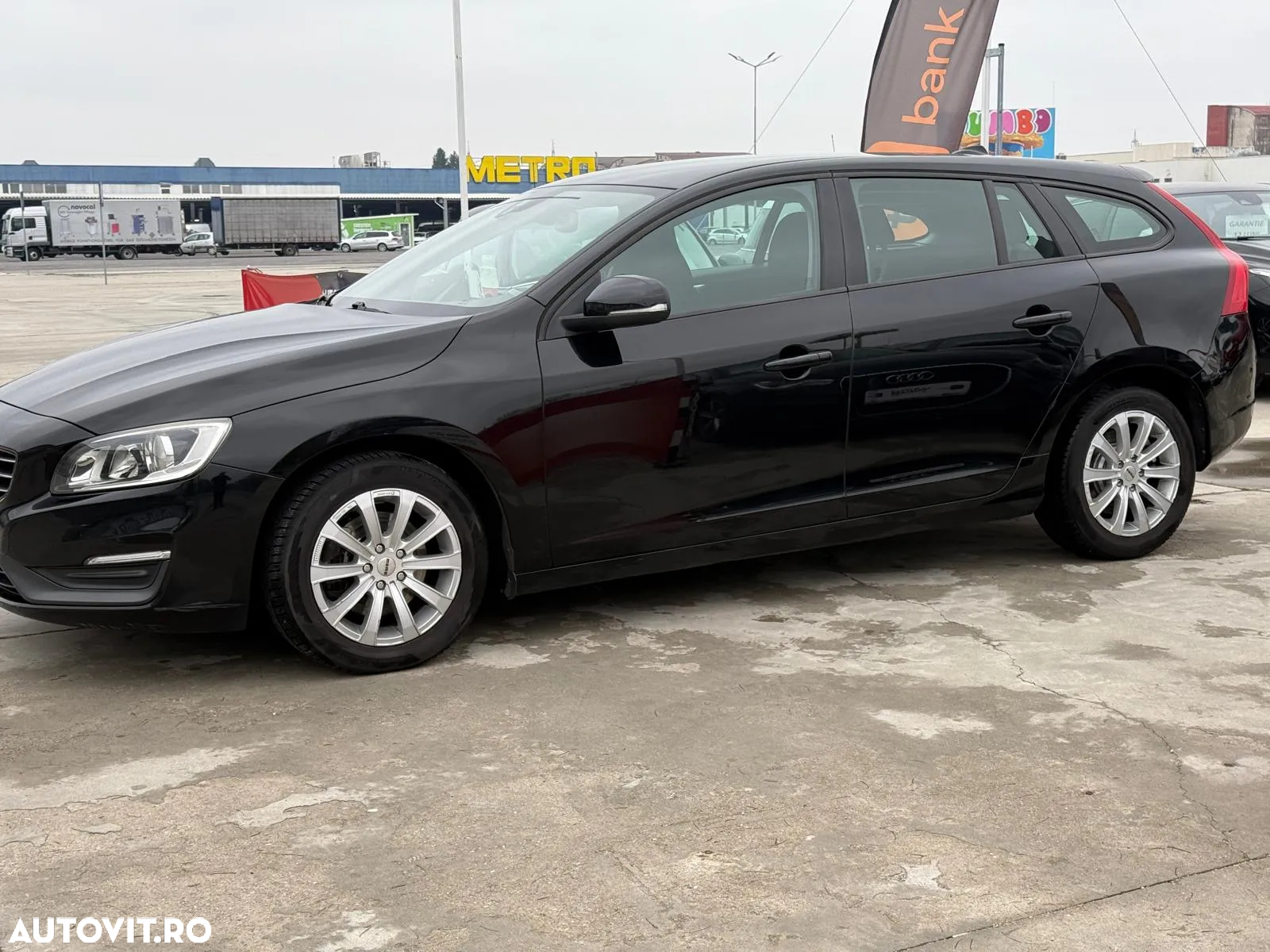Volvo V60 D3 Geartronic Kinetic - 35