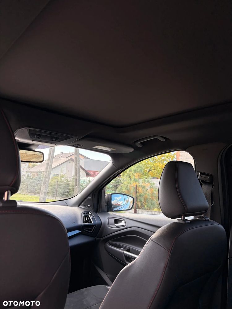 Ford Kuga 2.0 TDCi AWD ST-Line - 27
