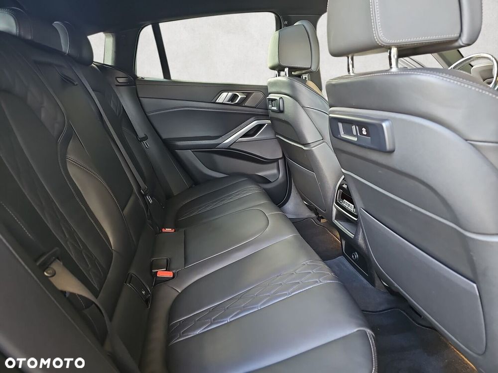 BMW X6 xDrive40i - 31