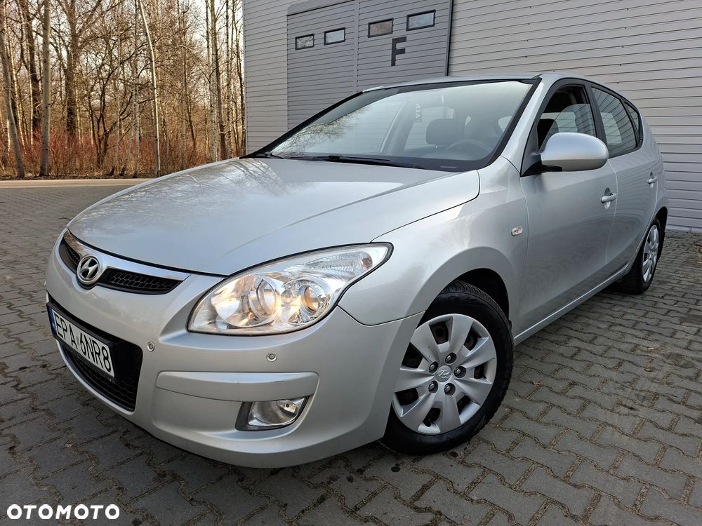 Hyundai i30 1.6 CRDi Classic + - 1