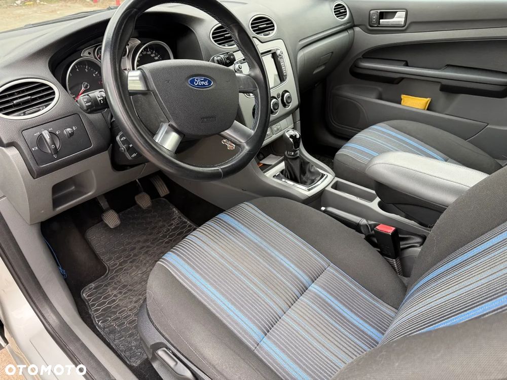 Ford Focus 1.6 Comfort - 8