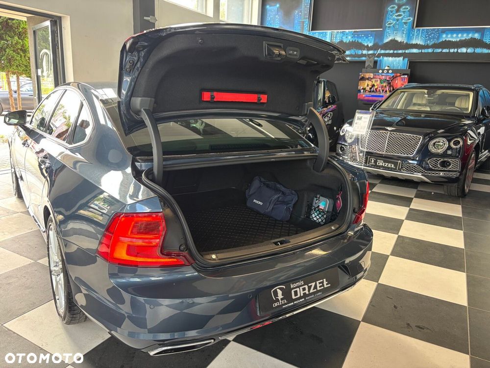Volvo S90 - 32