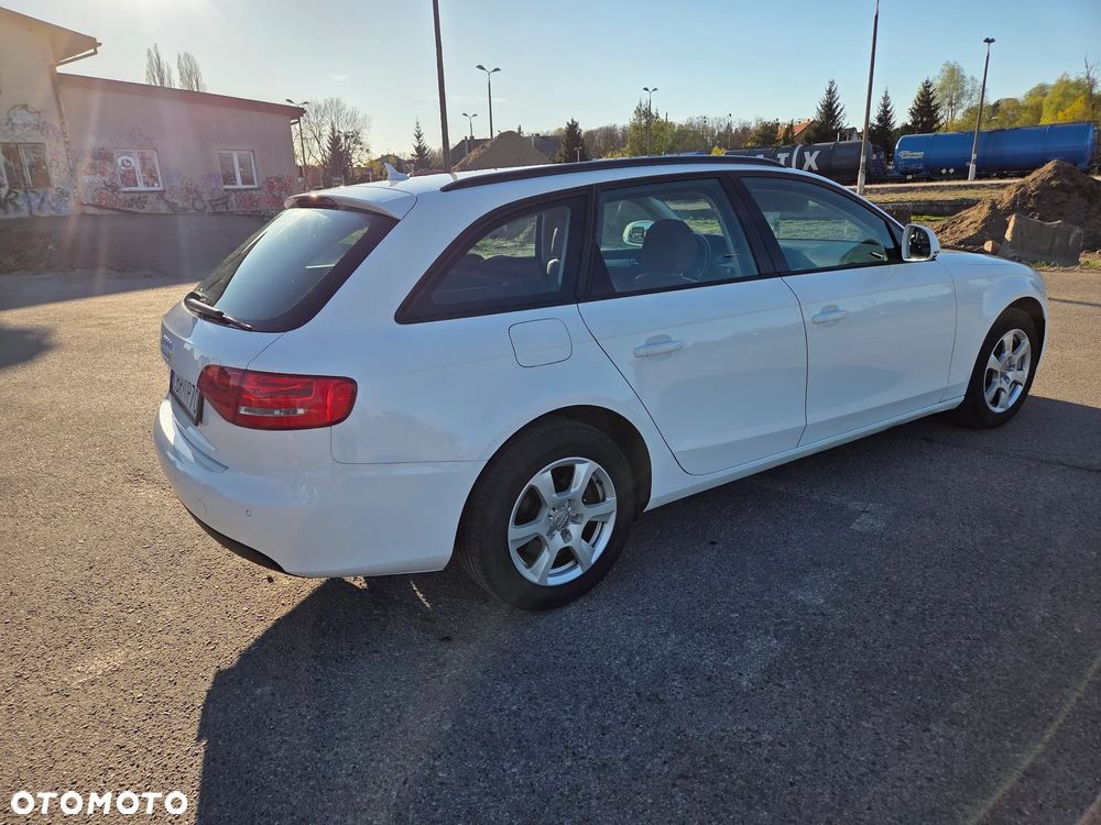 Audi A4 Avant 2.0 TDI DPF Ambiente - 5