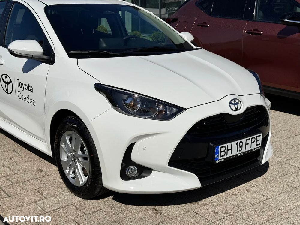 Toyota Yaris 1.5 VVT-i HSD Active - 9