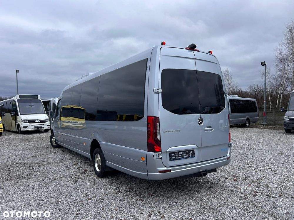 Mercedes-Benz Sprinter 519 - 7