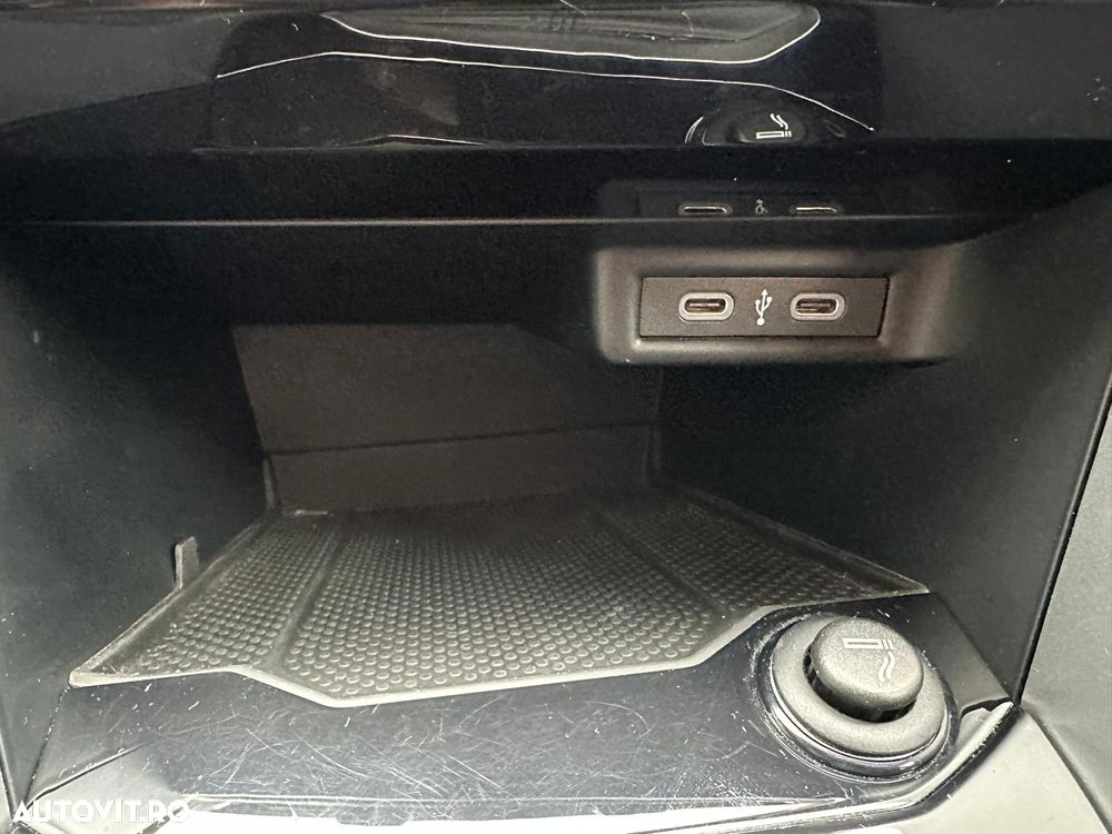 Volkswagen T-Roc 1.5 TSI DSG Style - 27