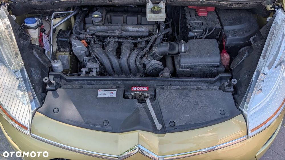 Citroën C4 Picasso 1.8 16V Confort - 19