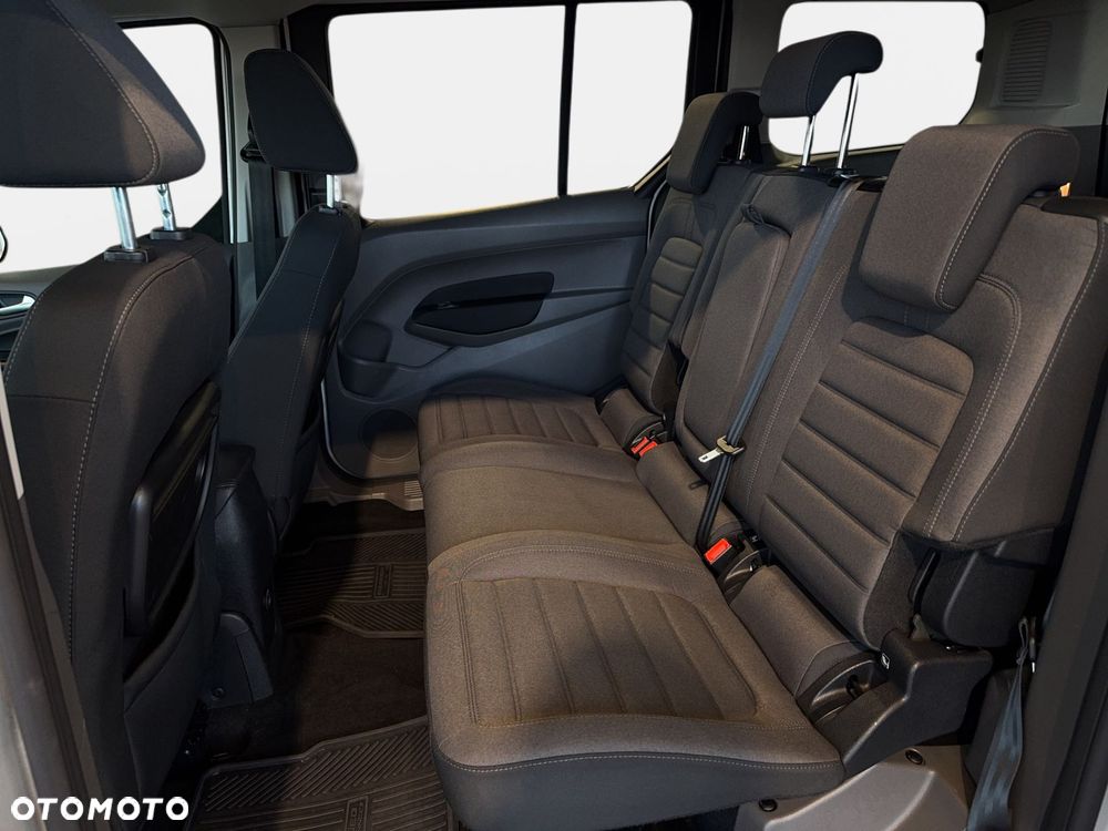 Ford Tourneo Connect - 12