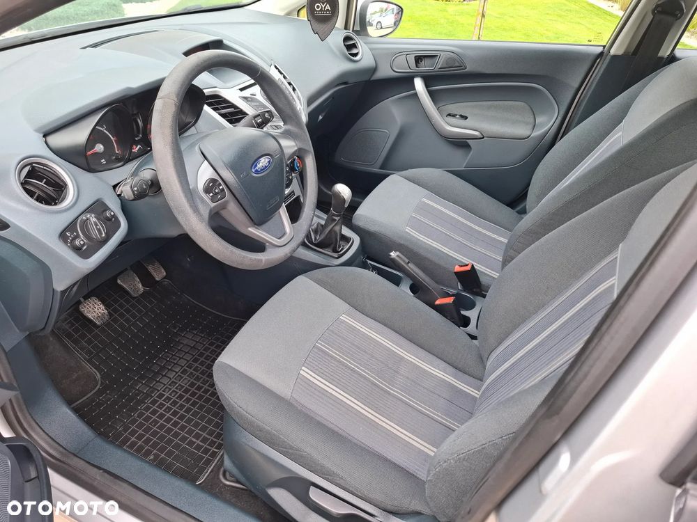 Ford Fiesta 1.25 Viva - 35