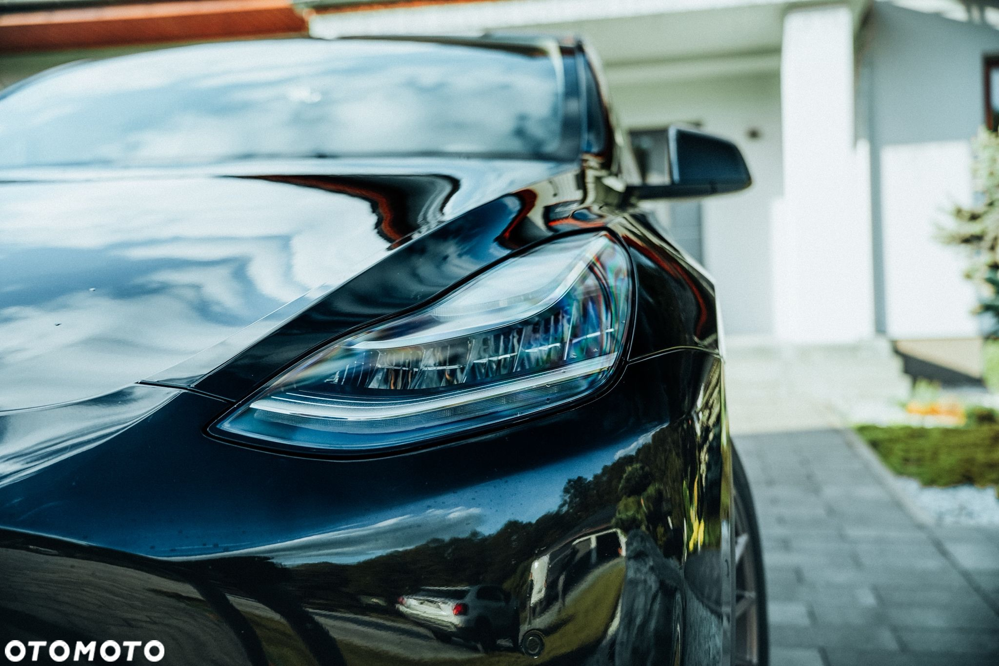 Tesla Y Model Long Range Dual Motor AWD - 2