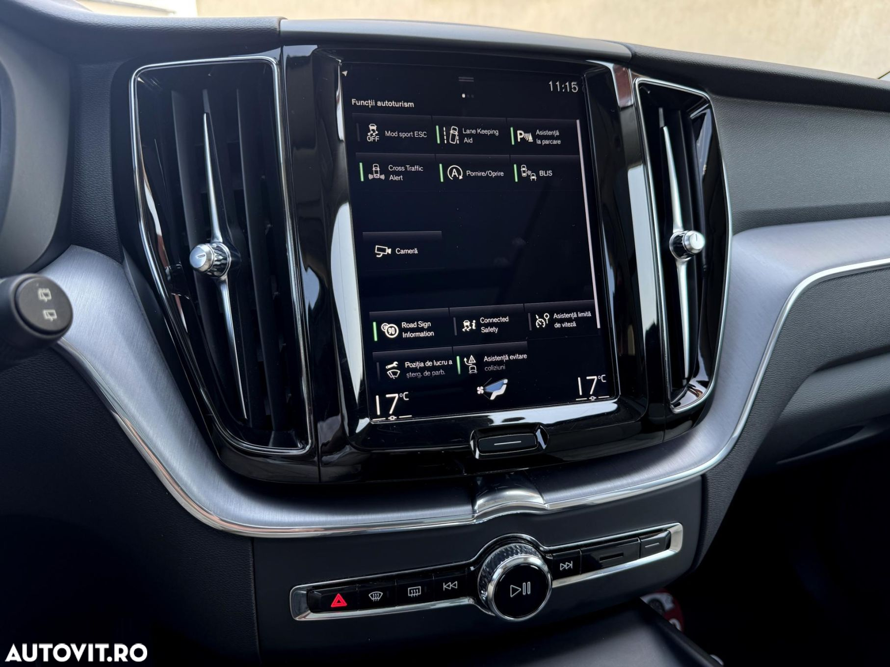 Volvo XC 60 D4 Momentum Pro - 14