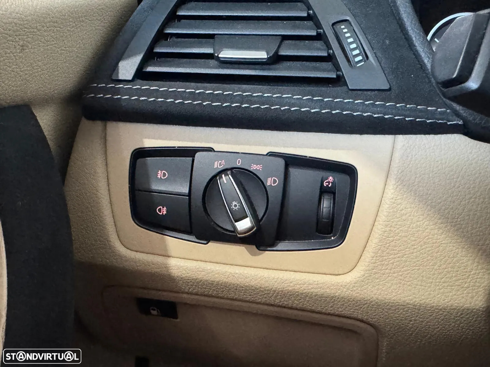 BMW 330 e iPerformance Pack M - 23