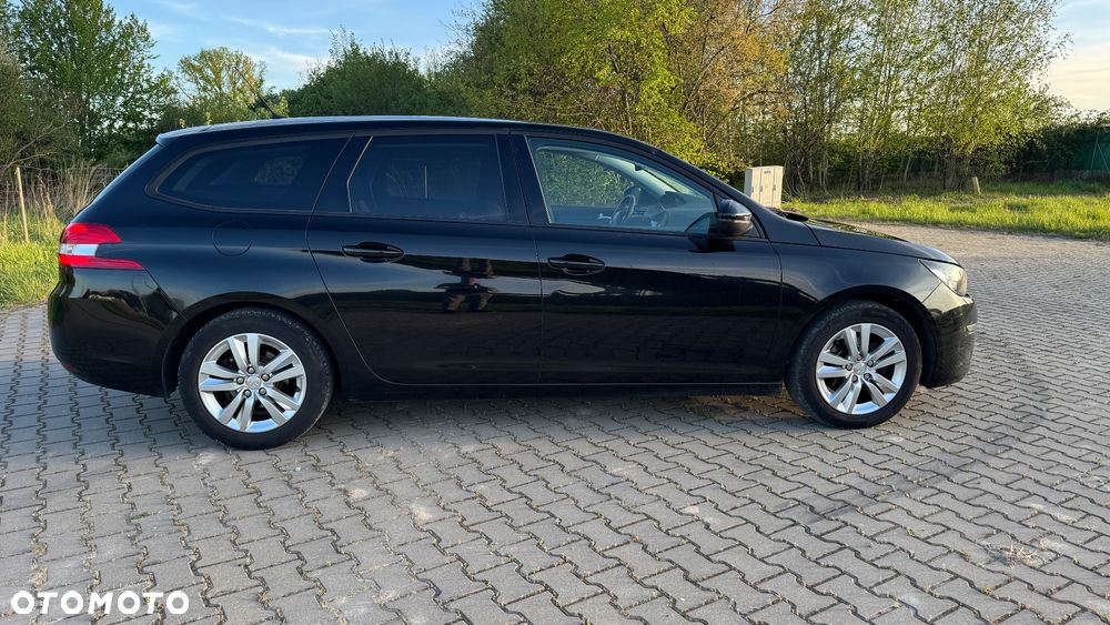 Peugeot 308 1.6 BlueHDi Allure S&S - 10