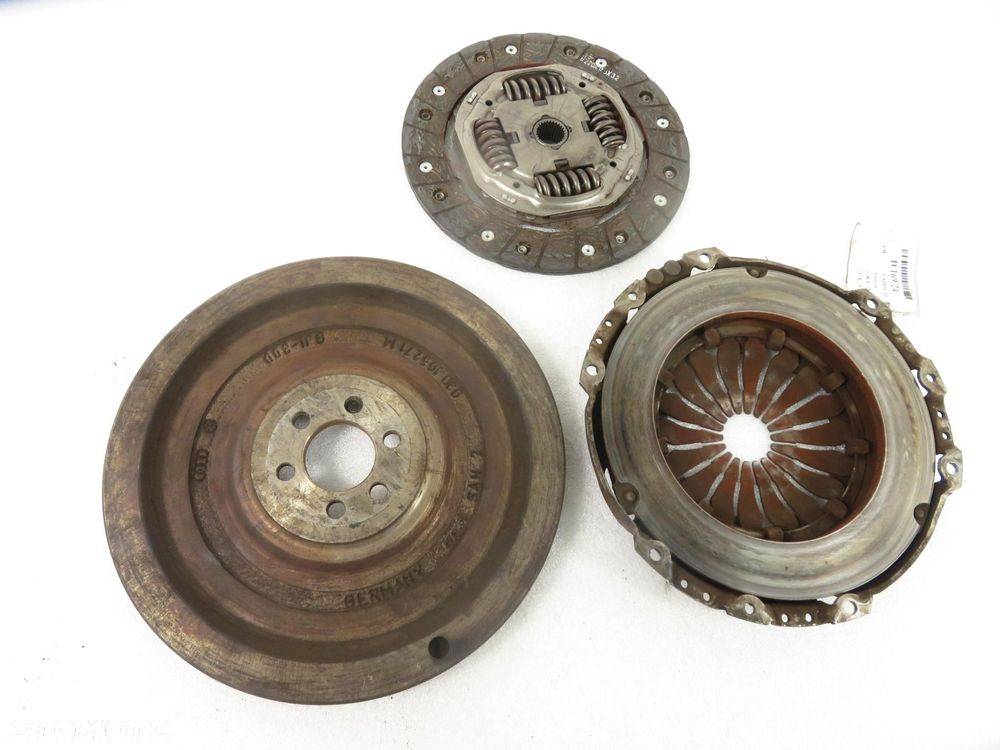 KOŁO ZAMACHOWE VW CADDY III - 3