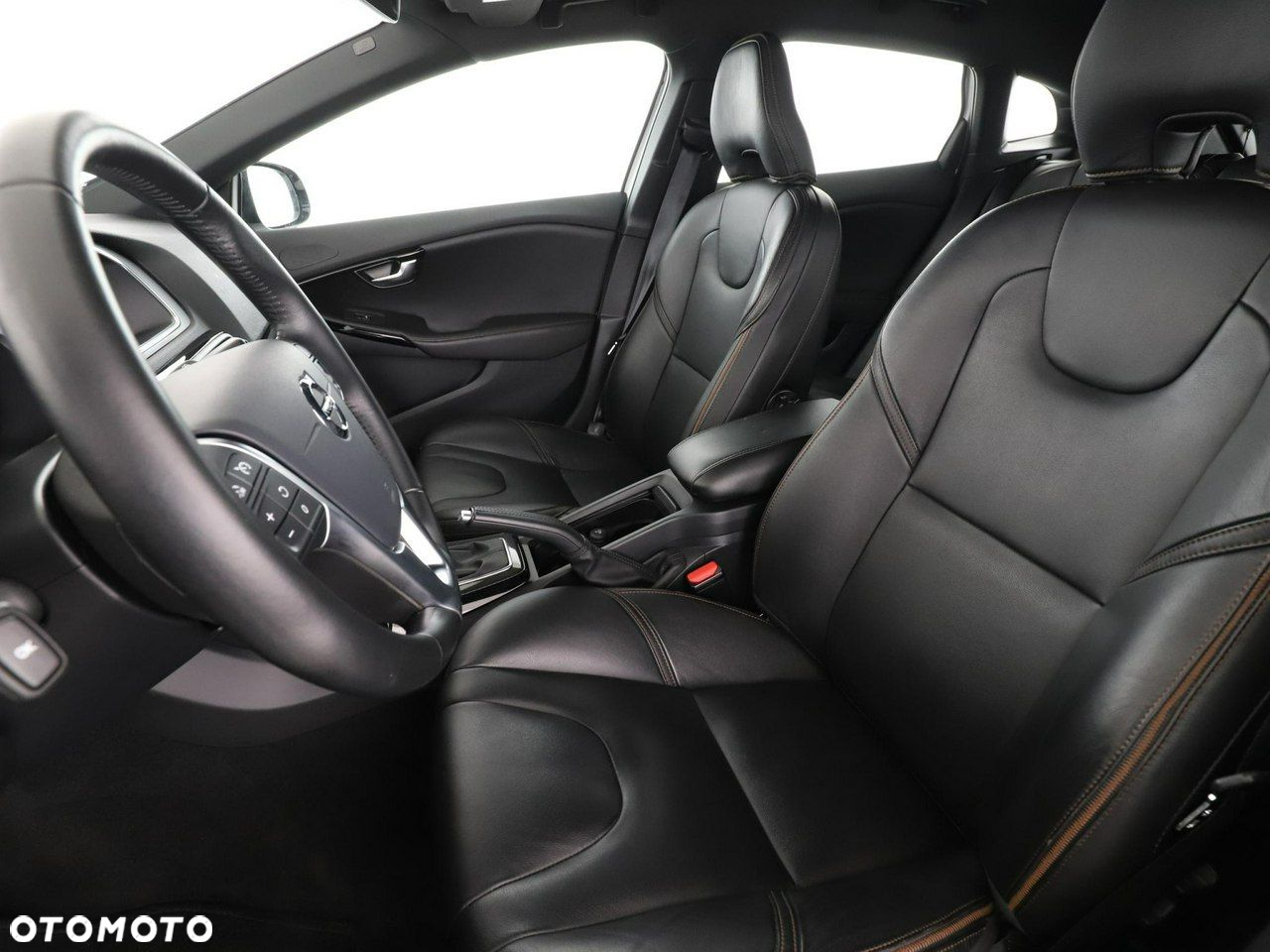 Volvo V40 Cross Country T3 Drive-E Momentum - 13