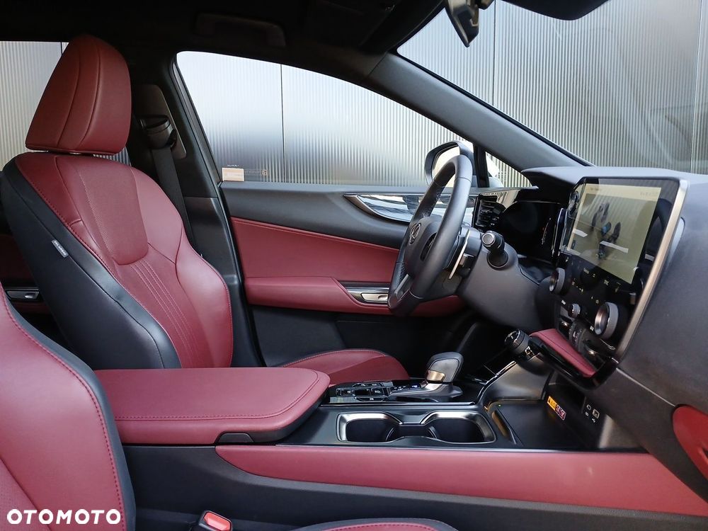 Lexus NX 350h Prestige AWD - 26