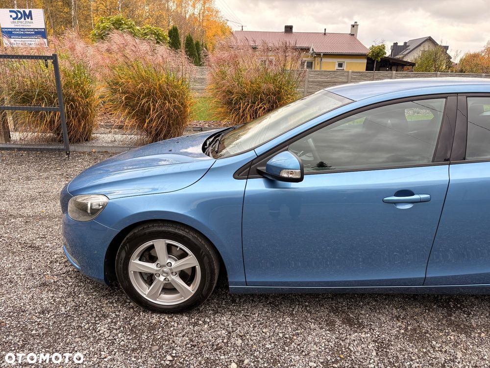 Volvo V40 2014 photo 2