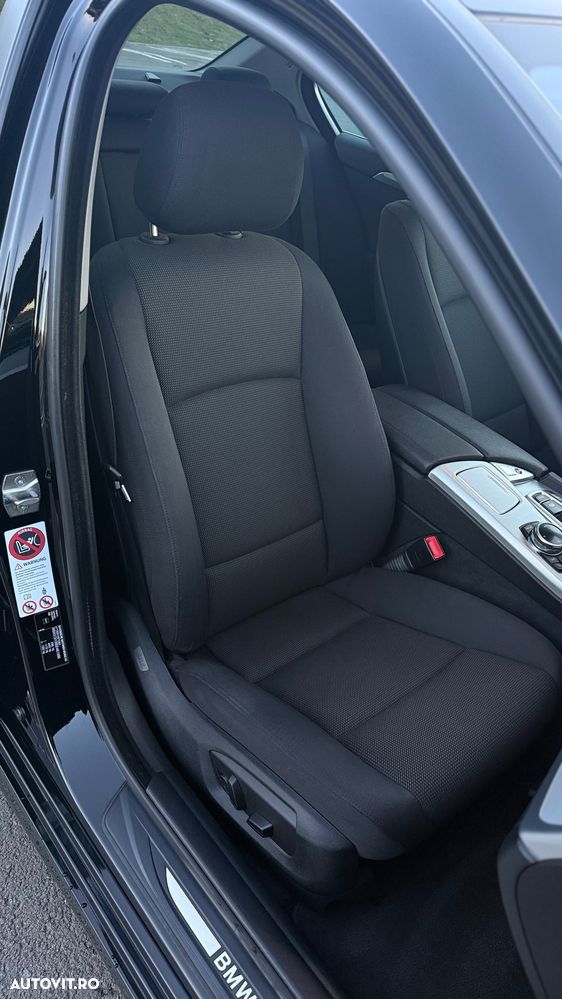 BMW Seria 5 525d xDrive AT - 5