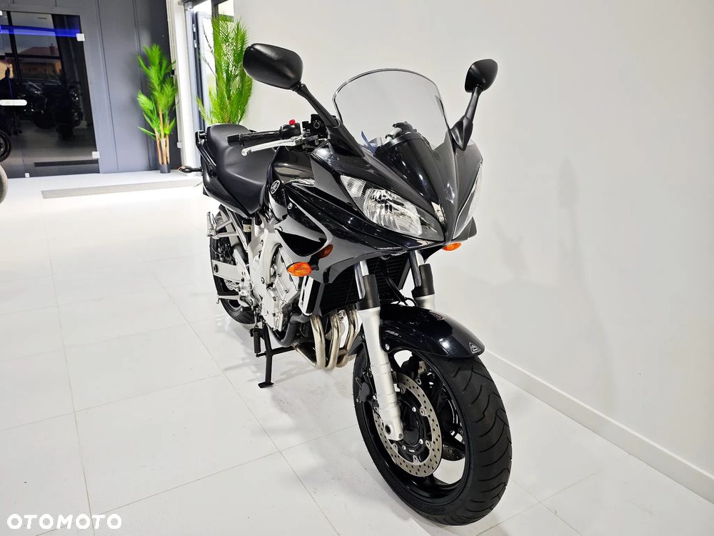 Yamaha FZ - 6