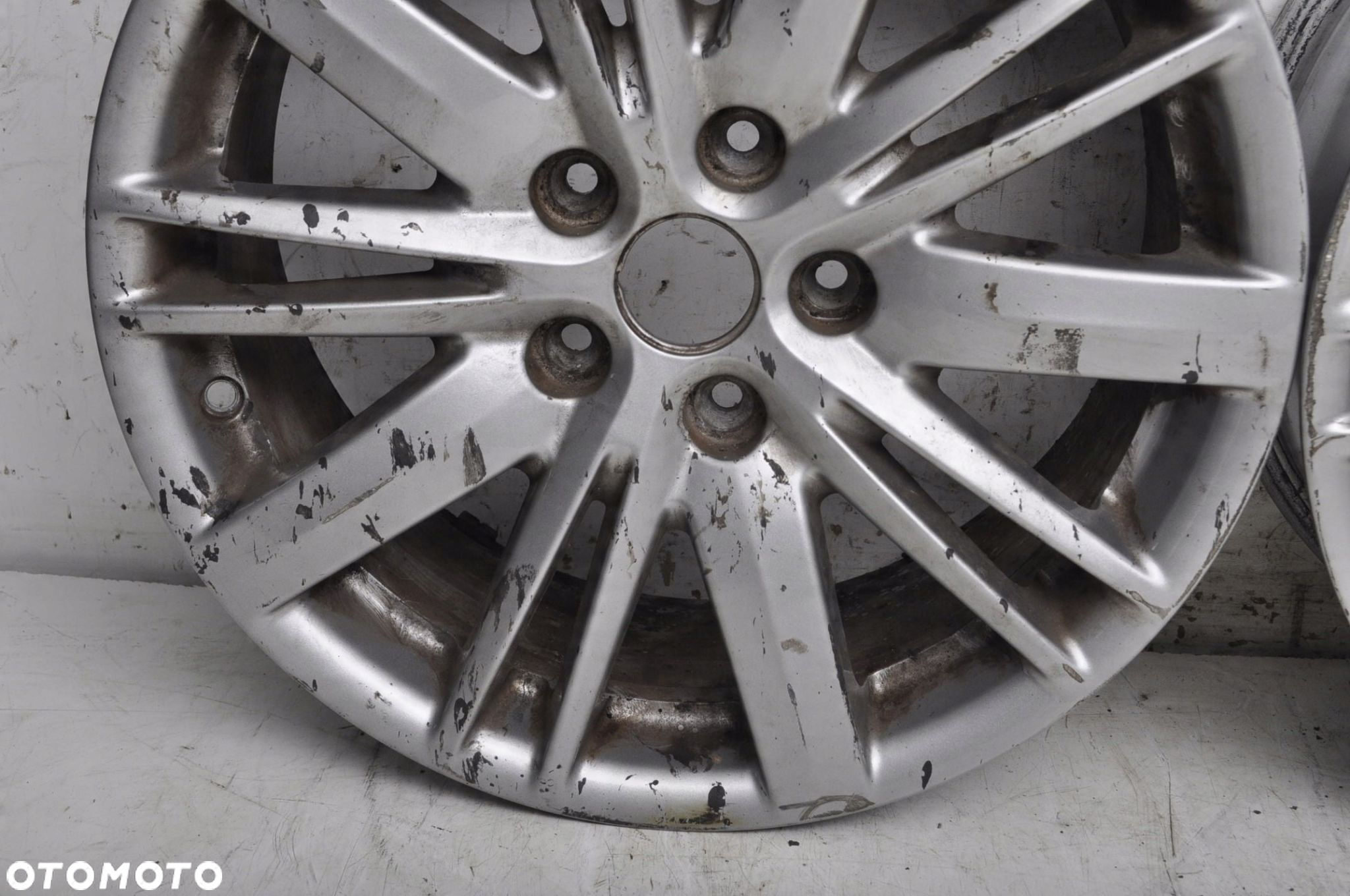 RENAULT MEGANE III GT SCENIC III 4X FELGI ALUMINIOWE 17 5X114,3 ET49 04247R - 2