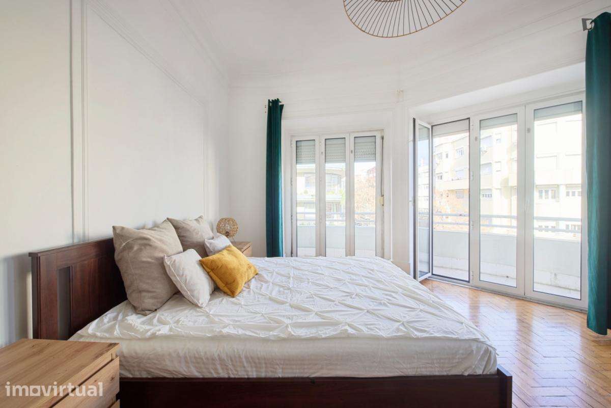 Quarto - localizado em Marquês de Pombal Lisbon - Grande imagem: 2/15