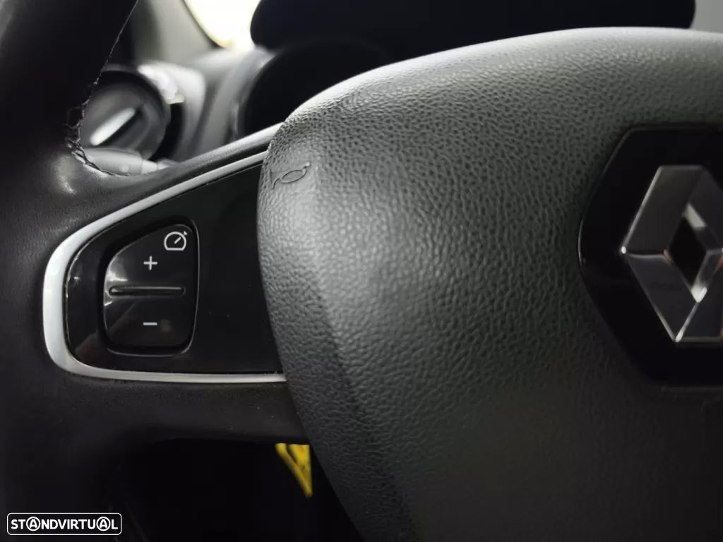 Renault Clio Sport Tourer TCe 90 Limited - 24