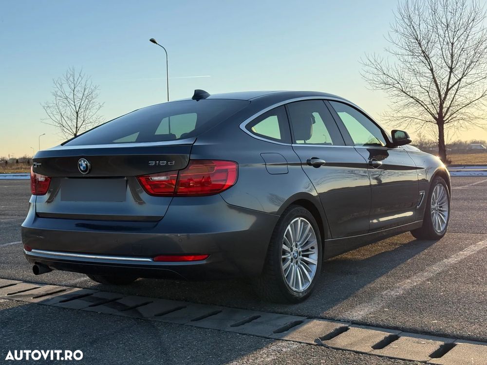 BMW Seria 3 318d Aut. Luxury Line - 8