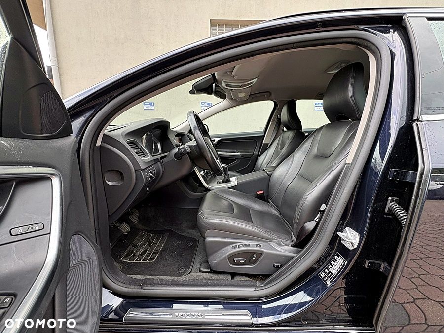 Volvo V60 D2 Drive-E Summum - 11