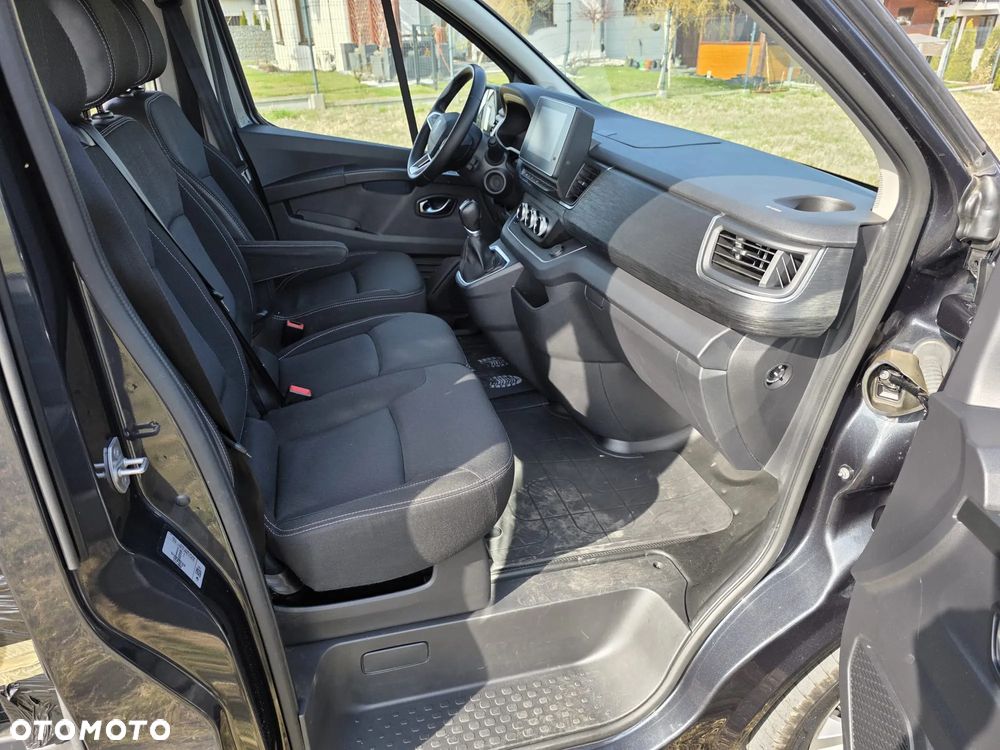 Renault Trafic Grand 2.0 dCi EDC - 17