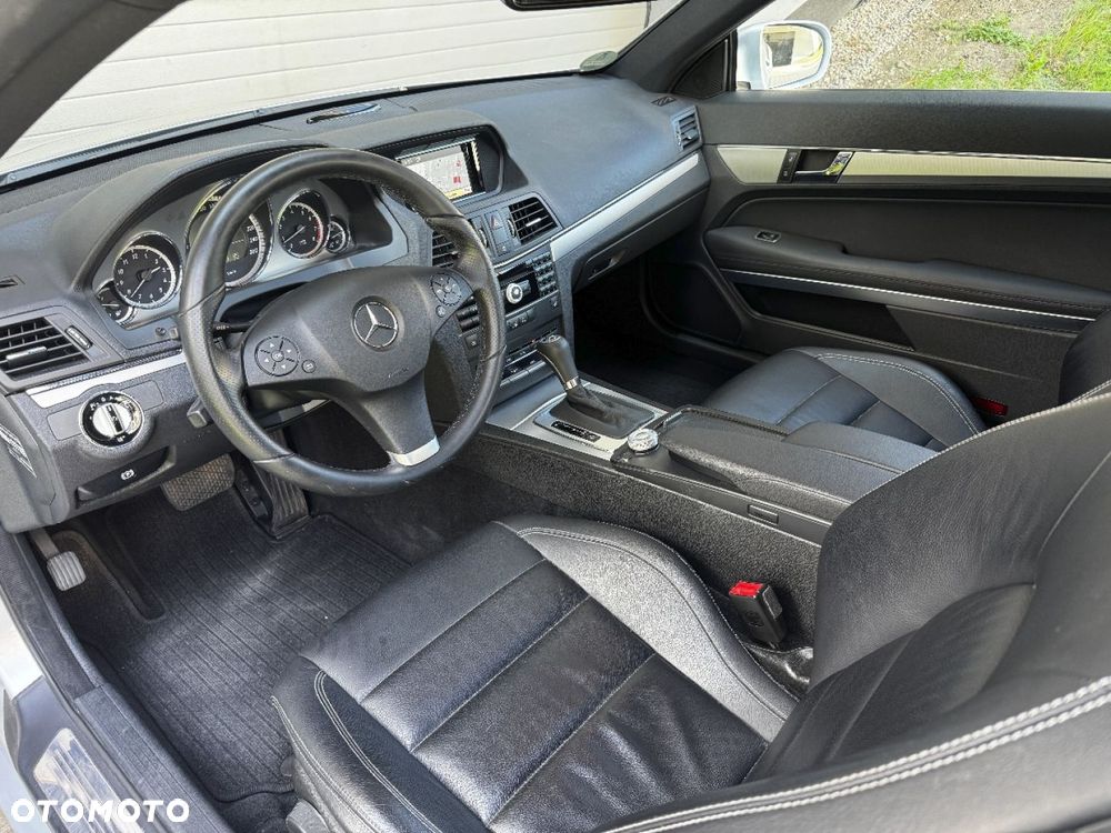 Mercedes-Benz Klasa E - 17